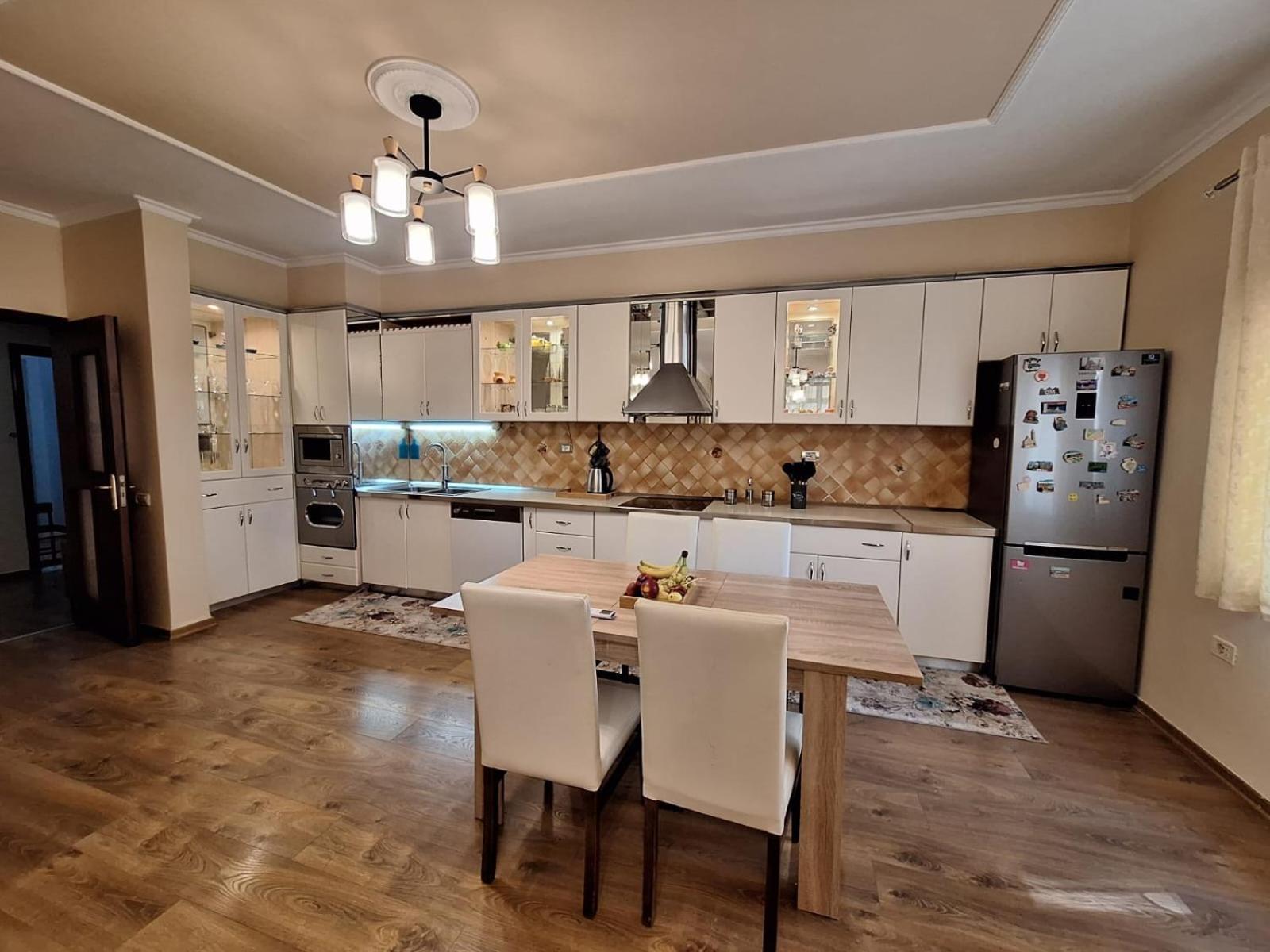 Alb Apartament ティラナ エクステリア 写真